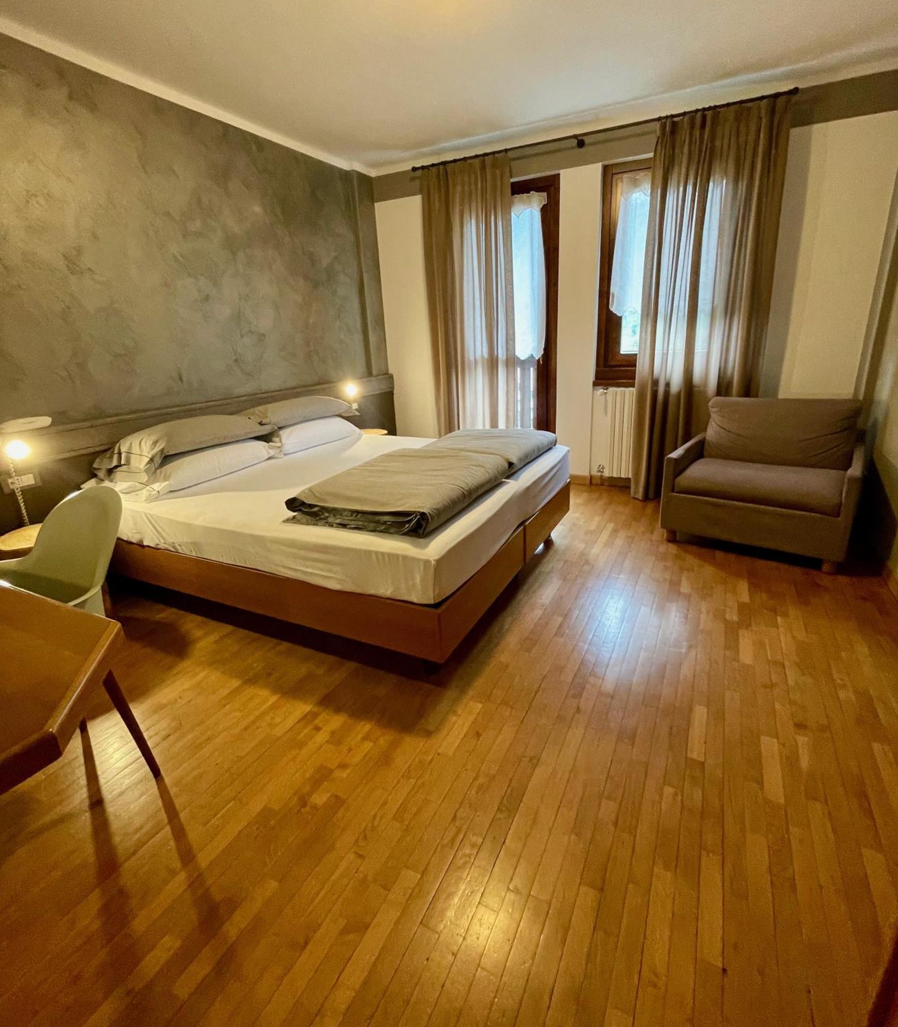 Hotel Garni Sorriso 폰테디레뇨 외부 사진